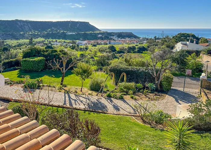 Casa Palmeiras, Luxury Villa Luz