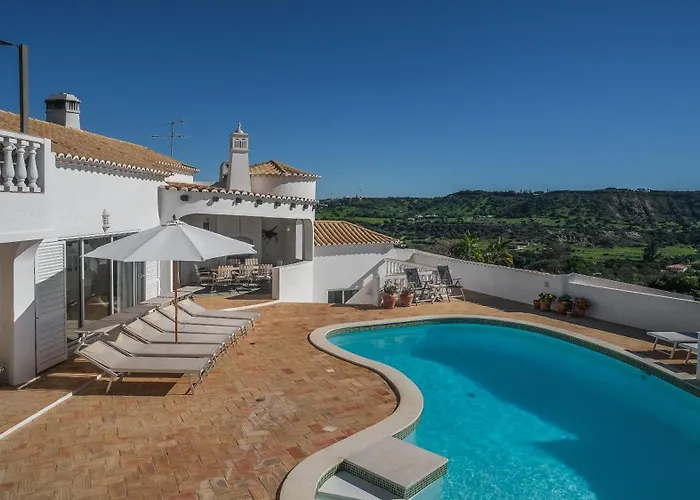 Casa Palmeiras, Luxury