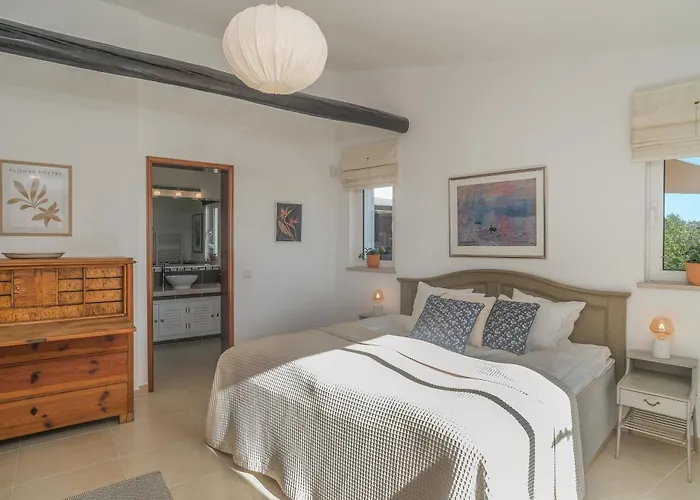 Casa Palmeiras, Luxury Villa Luz