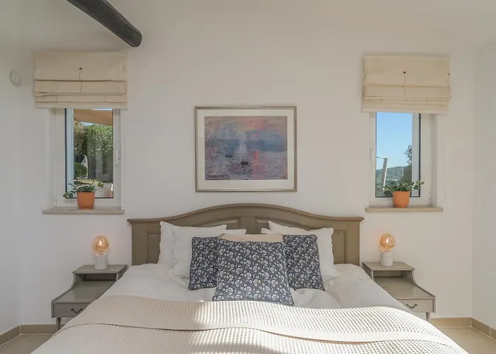 Casa Palmeiras, Luxury Villa Luz