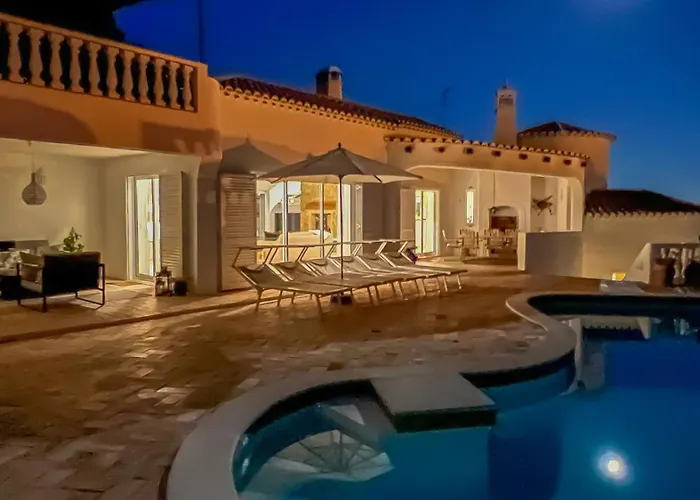 Villa Casa Palmeiras, Luxury Luz