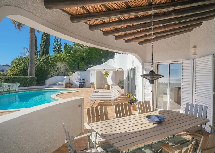 Casa Palmeiras, Luxury Villa Luz