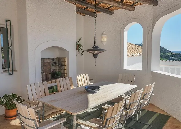 Casa Palmeiras, Luxury Villa Luz